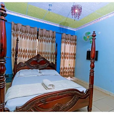 Royal Lake View Gardens Kampala Exterior photo