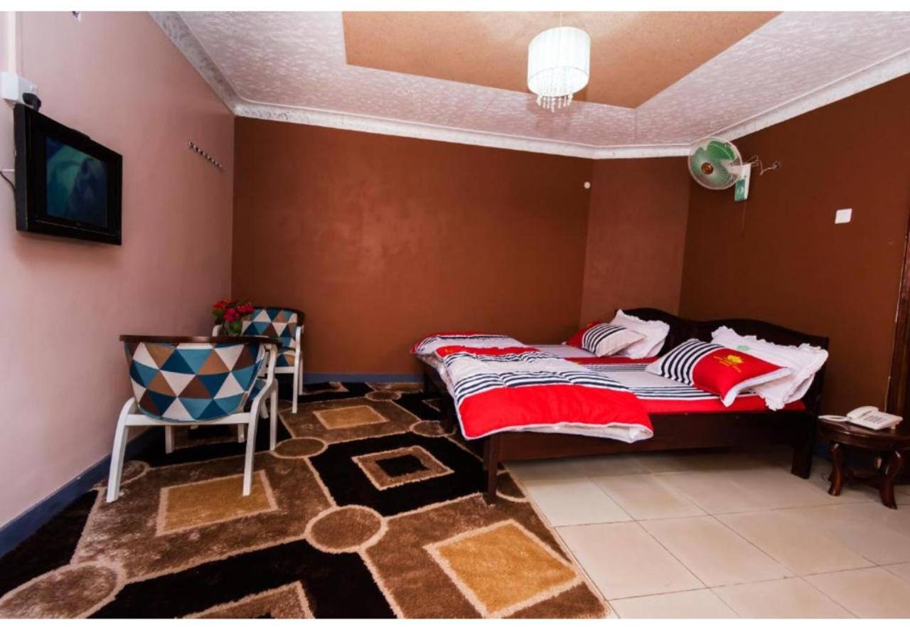 Royal Lake View Gardens Kampala Exterior photo