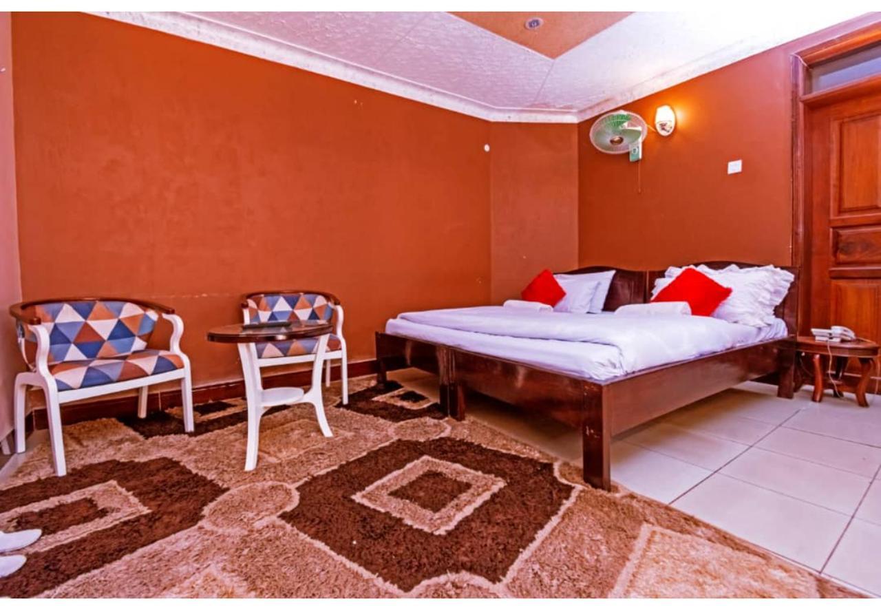 Royal Lake View Gardens Kampala Exterior photo