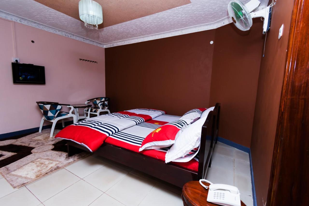 Royal Lake View Gardens Kampala Exterior photo
